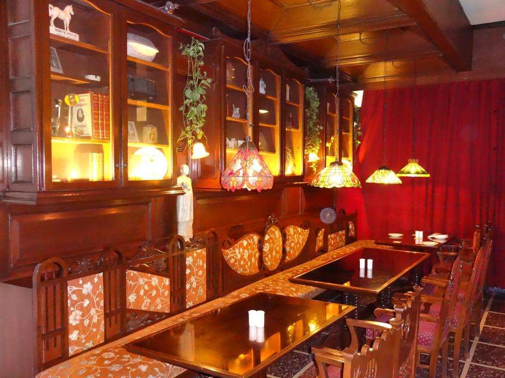 Hotel Broadway Delhi Zewnętrze zdjęcie